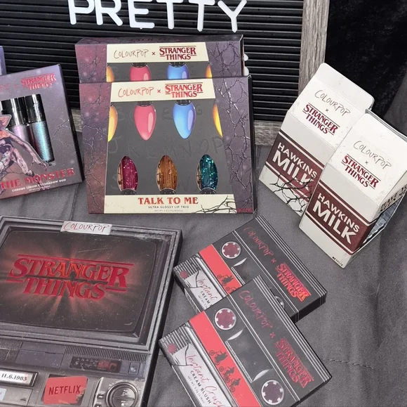 STRANGER THINGS COLOURPOP COLLECTION - Picture 7 of 11